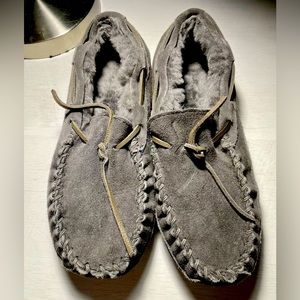 LL Bean Wicked Good Camp Moccasins, Womens Size 9